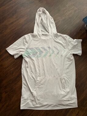 Xersion boys large husky hoodie shirt